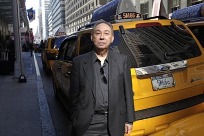 Humberto López Morales, fotografiado ayer en Nueva York.