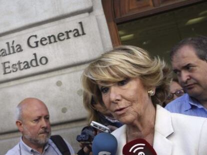 La candidata del PP a la Alcald&iacute;a de Madrid, Esperanza Aguirre, a su llegada a la Fiscal&iacute;a General del Estado.