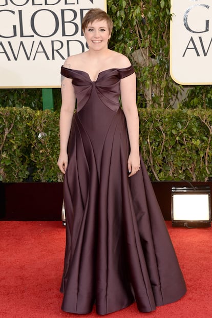 No entendemos la manía que tiene Lena Dunham de echarse años de más en las alfombras rojas. Su vestido de Zac Posen no nos convenció pero la joven logró alzarse con dos Globos de Oro con su serie Girls. Ella mismo derrotó a otros tótems como Tina Fey, Amy Poehler o Julia Louis-Dreyfus y fue elegida mejor actriz de comedia.