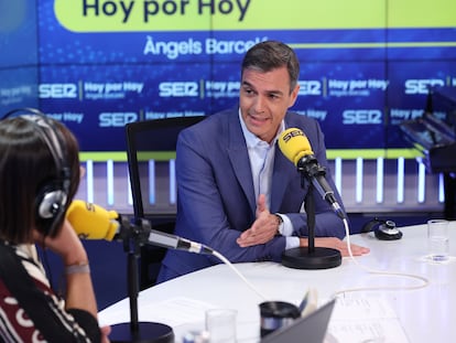 Àngels Barceló entrevistaba a Pedro Sánchez, candidato socialista y presidente del Gobierno, este jueves en la SER.