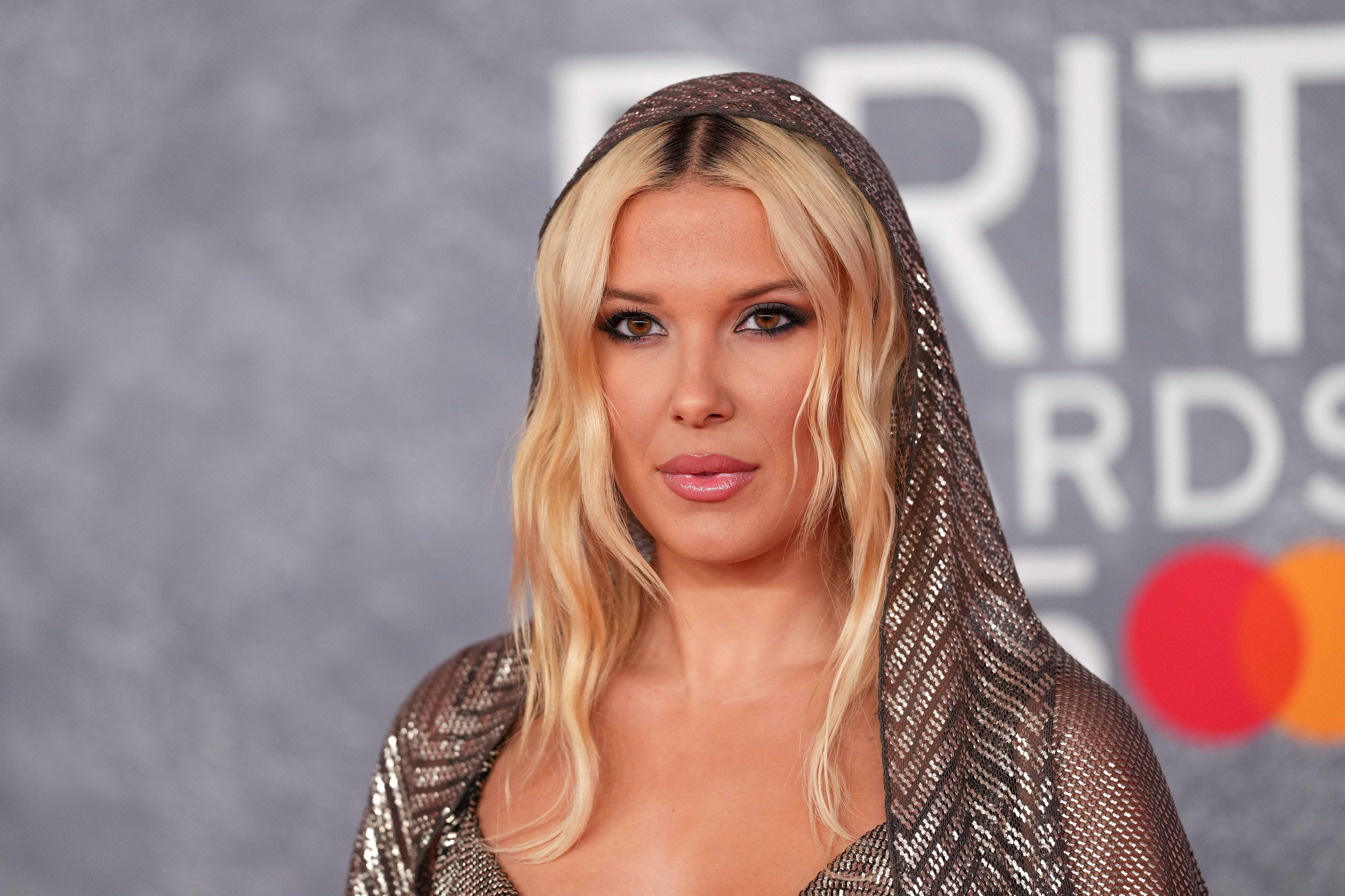 Millie Bobby Brown critica las noticias sobre su físico: “Esto no es periodismo, esto es acoso”