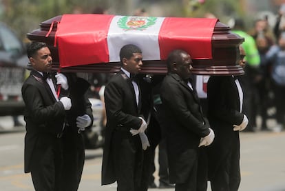 El funeral de Alberto Fujimori en Perú, en imágenes | Fotos | EL PAÍS  América