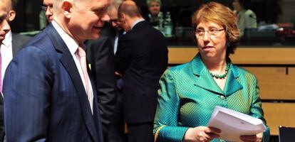Catherine Ashton a su llegada a la reunión en en Luxemburgo con los ministros de Exteriores europeos.