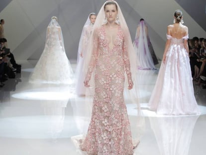 Desfilada del dissenyador Naeem Khan ahir.