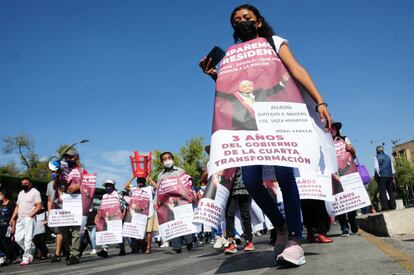 Después de dos años sin un evento masivo en el centro de la capital debido a la pandemia de coronavirus, el mandatario Andrés Manuel López Obrador hizo una invitación a los ciudadanos para que lo acompañen en la explanada del zócalo de la Ciudad de México.