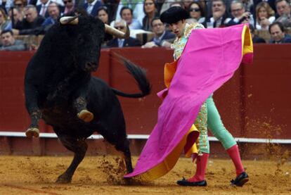 Alejandro Talavante con su segundo toro.