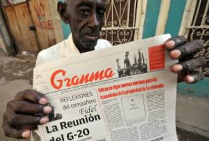 En los últimos años, el Gobierno del presidente Raúl Castro ha emprendido una serie de cambios en la estructura de sus ministerios e instituciones, comunicados a través de notas oficiales publicadas por el diario Granma. EFE/Archivo