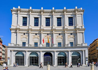 Exterior del Teatro Real, en la plaza madrileña plaza de Oriente.
