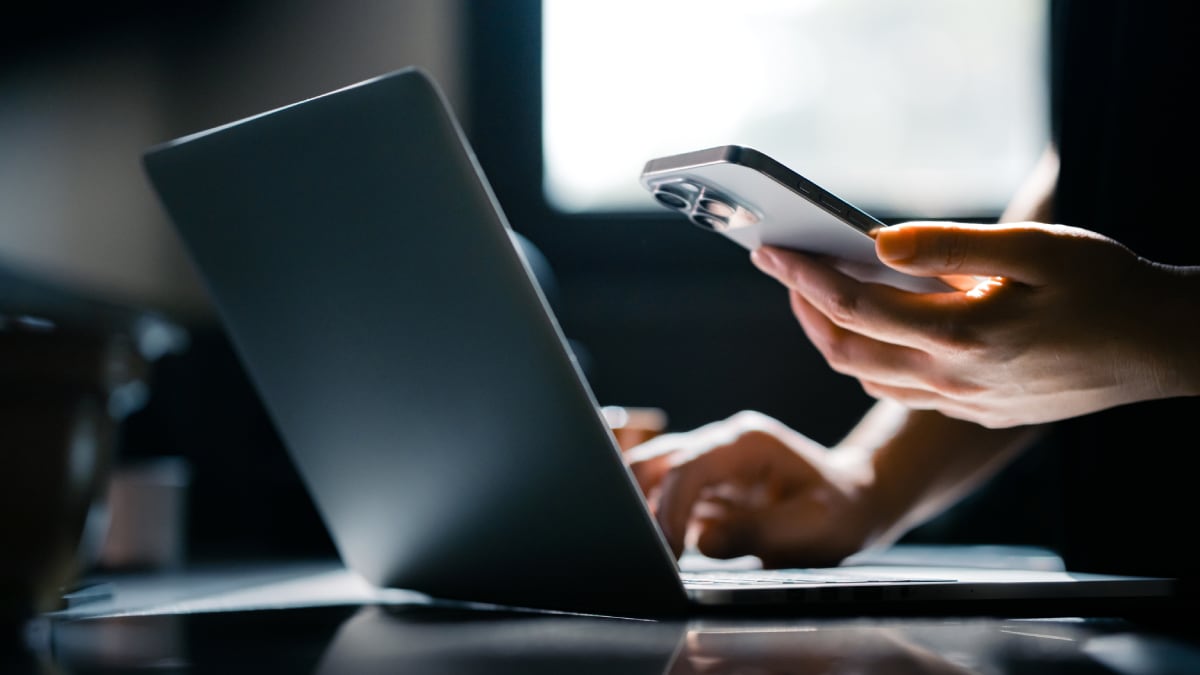 Apple, Dyson o Logitech: PcComponentes rebaja el precio de sus superventas con descuentos que no veíamos desde Navidad