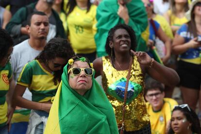 Torcida na Praça Mauá, no Rio.