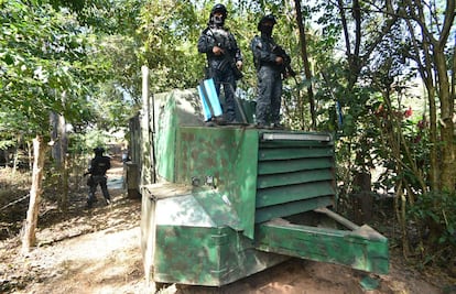 La Fuerza de Reacción Inmediata PAKAL, realiza cateos en seis propiedades en el municipio de Frontera Comalapa, Chiapas