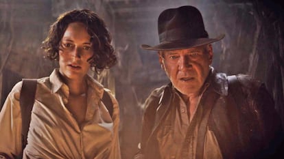 Phoebe Waller-Bridge y Harrison Ford