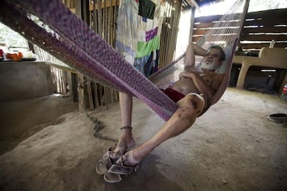 Enrique Chávez, a torture victim of the Mexican army, now lives 24 hours a day chained to a post.