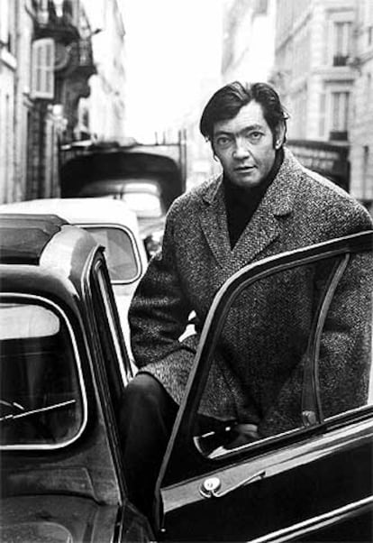 Julio Cortázar, en París en enero de 1969.
