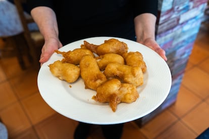 Buñuelos de bacalao de Casa Zoilo.