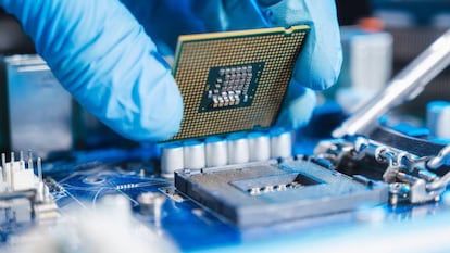 Una ley europea de chips para superar la dependencia de la UE en el mercado de los semiconductores