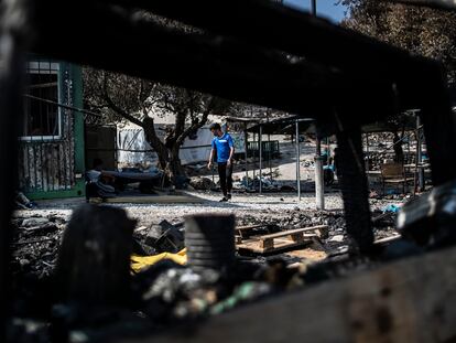 El campo de refugiados de Moria, en Lesbos, una semana después de haber sido arrasado por las llamas.