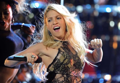 La cantante colombiana Shakira en un momento de su espectáculo durante la 12ª entrega de los Grammy latinos, el 10 de noviembre de 2011