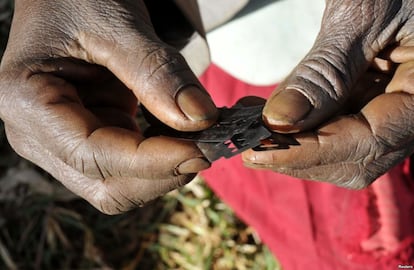 Mujer dispuesta a practica la mutilación genital femenina / Foto Reuters