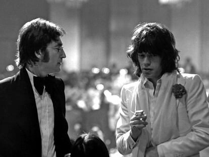 John Lennon y Mick Jagger, en la entrega de los premios del American Film Institute en California, el 13 de marzo de 1974.