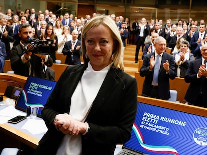 La líder de Hermanos de Italia, Giorgia Meloni, durante la primera reunión con los parlamentarios de su partido, en Roma el pasado 10 de octubre.