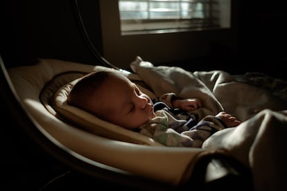 Entre el 30 y el 40% de los niños menores de un año tienen alrededor de tres despertares nocturnos.