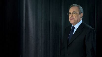 Florentino Pérez al llegar a la rueda de prensa el lunes.
