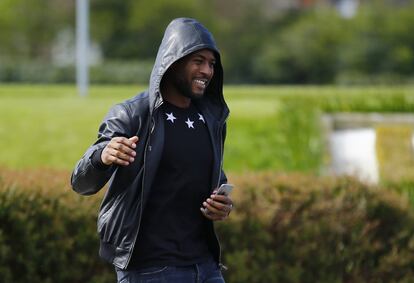 Wes Morgan a su llegada al entrenamiento de este martes. 