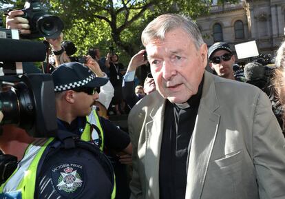 El cardenal George Pell, a su llegada al juzgado para escuchar la sentencia.