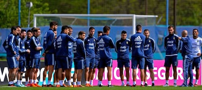 Los jugadores de Argentina, en un entrenamiento el domingo.