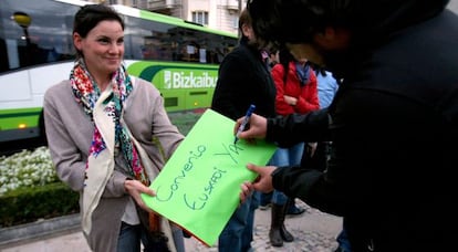 Concentración de protesta de profesores y sindicatos de la concertada el pasado martes en Bilbao.