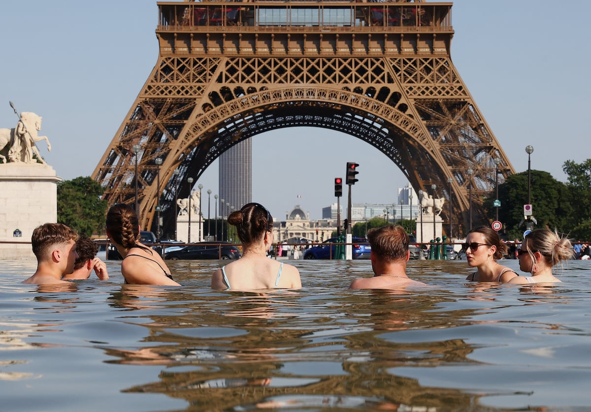 El calor paraliza Francia y provoca 40 muertos por ahogamiento en una semana