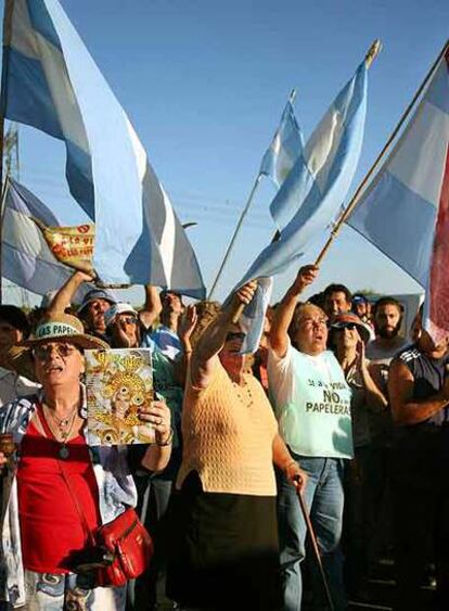 Manifestación de argentinos contra las papeleras el pasado enero.