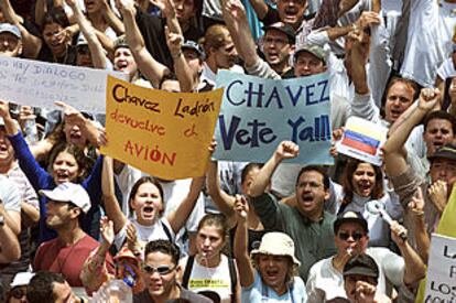 Un aspecto de la manifestación que recorrió las calles de Caracas para pedir la dimisión de Hugo Chávez.