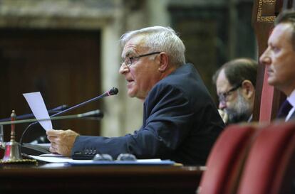 El alcalde Joan Ribó en uno de los plenos del Ayuntamiento de Valencia.