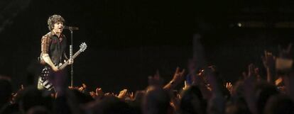 El cantante y guitarrista de la banda estadounidense Green Day, Billie Joe Armstrong, durante su actuación en el Festival Mad Cool.