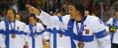Finlandia celebra la medalla de bronce conseguida ante EEUU.