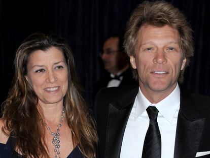 Jon Bon Jovi y su esposa Dorothea en la Cena de Corresponsales de la Casa Blanca en 2013.