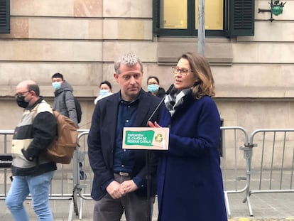 Meritxell Serret y el senador de ERC Xavier Castellana, en un acto reivindicativo en Barcelona el pasado día 15 de marzo de 2022.