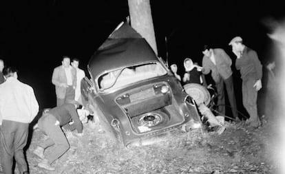 El coche de Albert Camus, tras su accidente mortal en 1960.