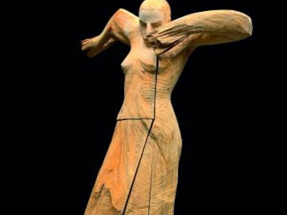 Escultura sobre la mujer espa&ntilde;ola de Francisco Leiro. 