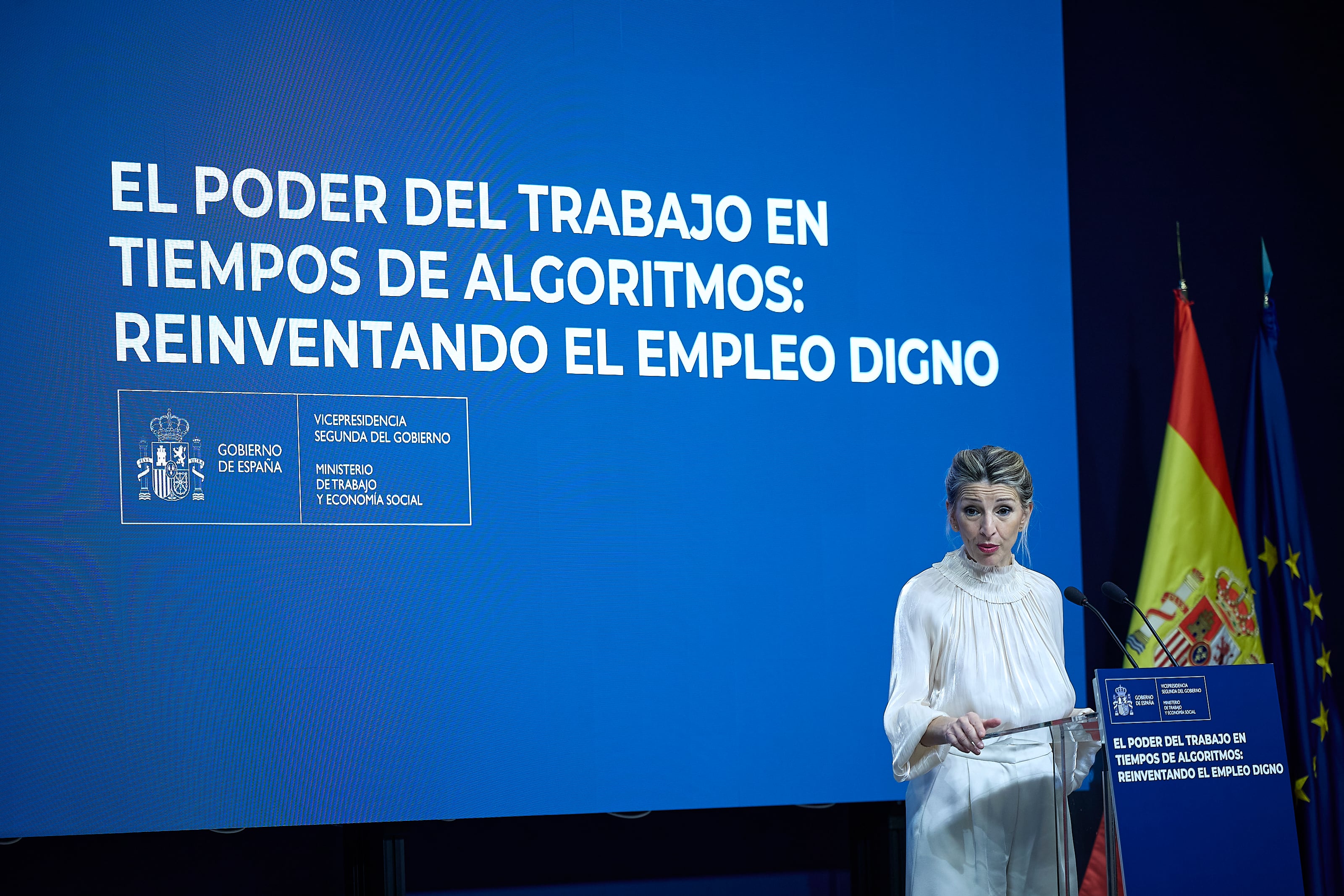 Trabajo encarga a Deloitte la evaluación de su estrategia de empleo y asesoramiento para diseñar sus políticas