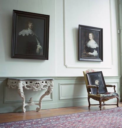 Algunos de los cuadros expuestos en la galería de Jan Sic En Ámsterdam. Entre ellos, Retrato de un joven caballero y sendas pinturas de Gerrit van Honthorst y Jan Lievens.