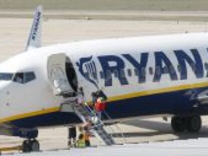 Avi&oacute;n de la aerol&iacute;nea Ryanair.