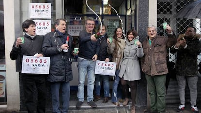 Fiesta en la Administración 19 de Bilbao, donde tocó el primer premio de El Niño el año pasado.