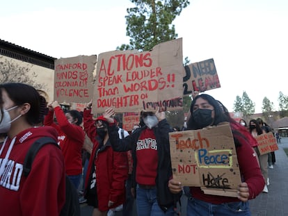 Estudiantes de Stanford (California) protestaban en febrero contra la visita del exvicepresidente de EE UU Mike Pence para dar una conferencia en una asociación republicana del campus.