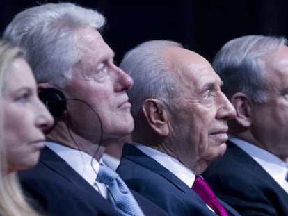 Barbra Streisand, Bill Clinton, Simon Peres y Benjamin Netanyahu.