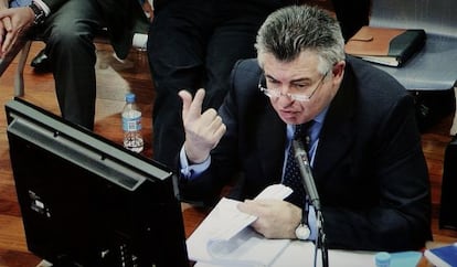 El exasesor del Ayuntamiento de Marbella (M&aacute;laga) Juan Antonio Roca durante una declaraci&oacute;n en el juicio por el &quot;caso Malaya&quot; en 2011.