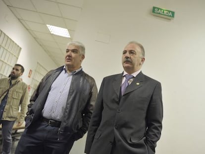 Freire Couto (a la derecha) junto a su teniente alcalde