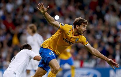 Llorente celebra el empate a uno.